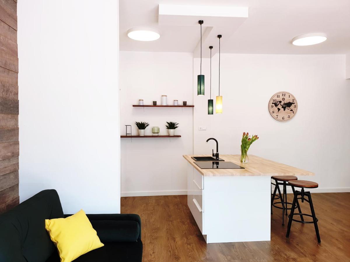 ウッチApartament Milionovaアパートメント エクステリア 写真